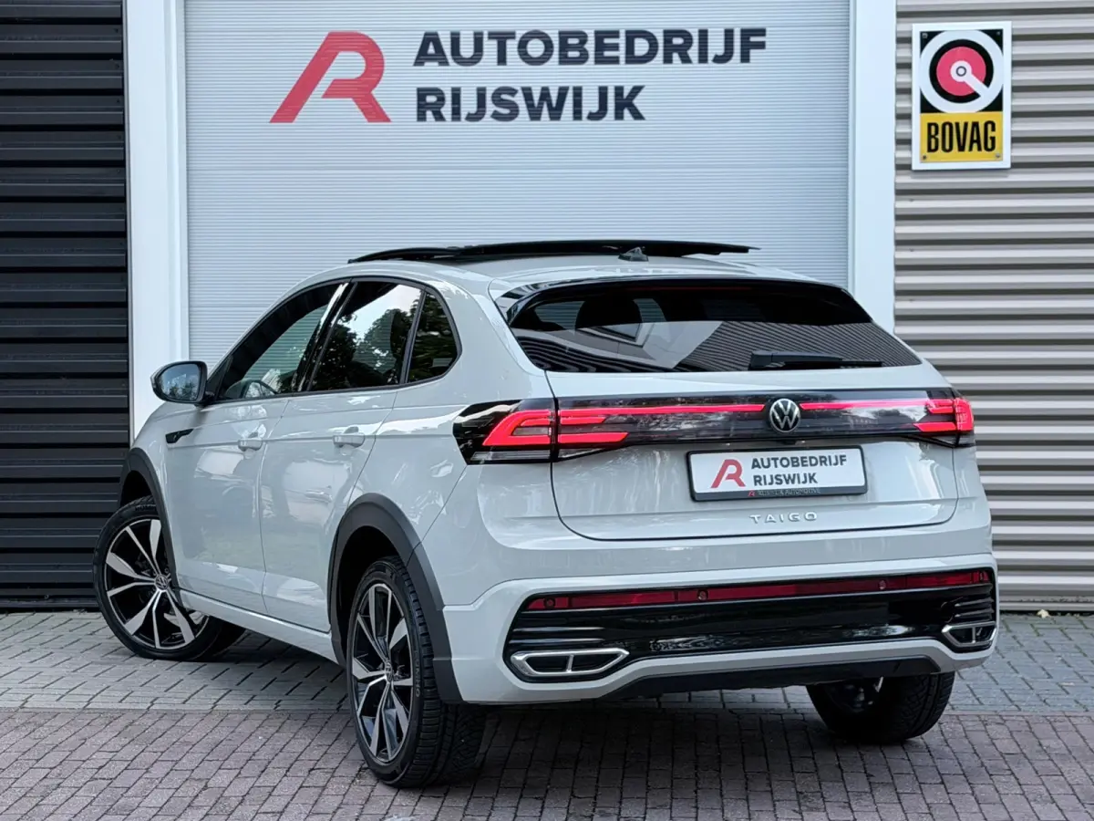 1.5 TSI R-Line Pano/Keyless/Camera