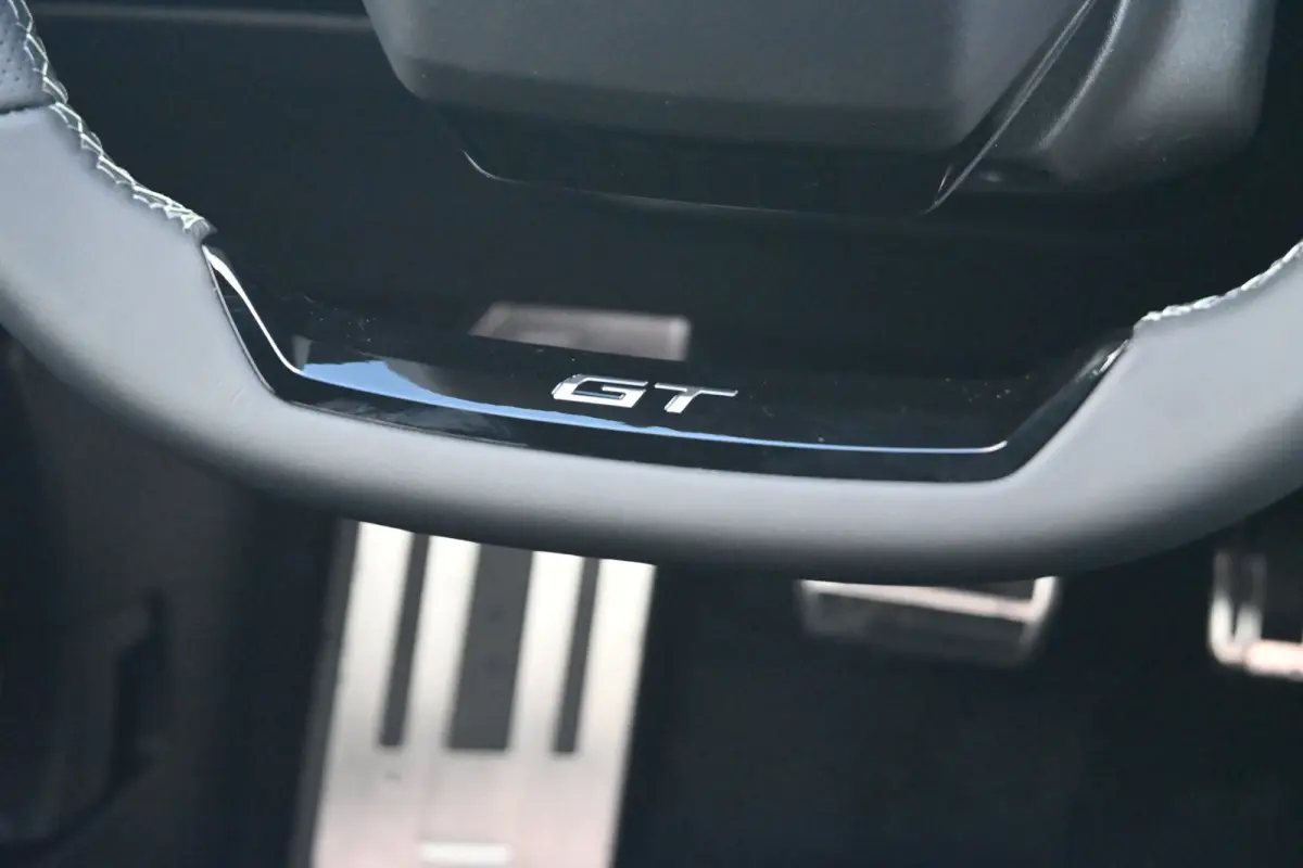 GT Exclusive | Adaptieve cruise control met Stop&Go functie | LED 3D-achterlichten | Pack Safety Plus