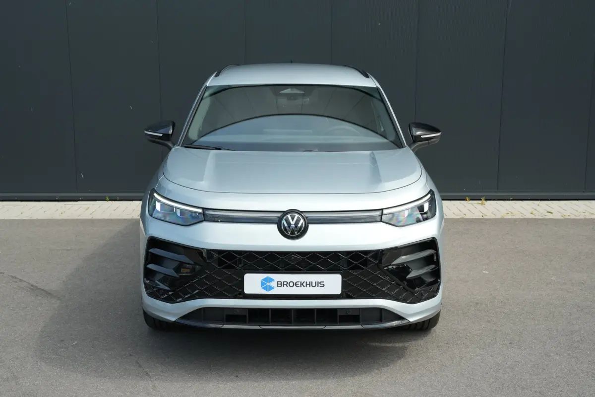 R-Line Edition | 'App-Connect' draadloze smartphone integratie | Automatische afstandsregeling (Adaptive Cruise Control) | Black Style Pakket