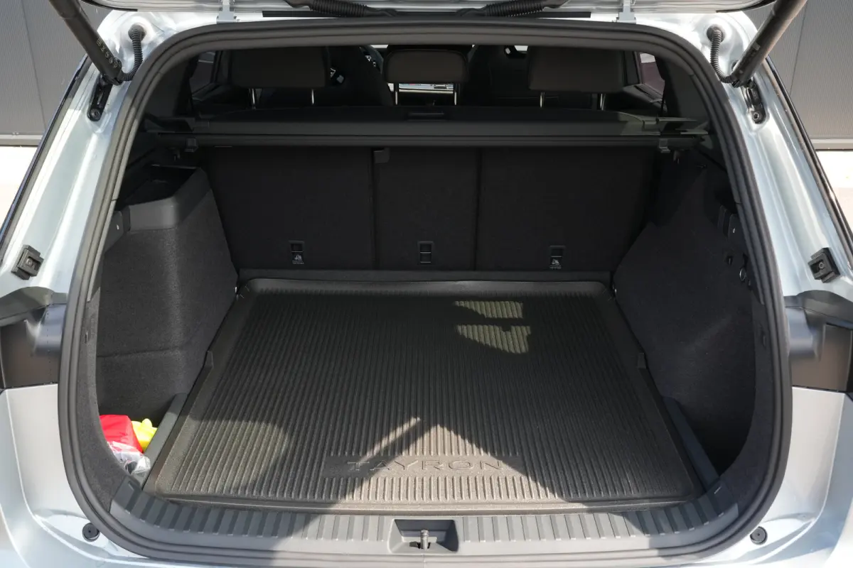 R-Line Edition | 'App-Connect' draadloze smartphone integratie | Automatische afstandsregeling (Adaptive Cruise Control) | Black Style Pakket