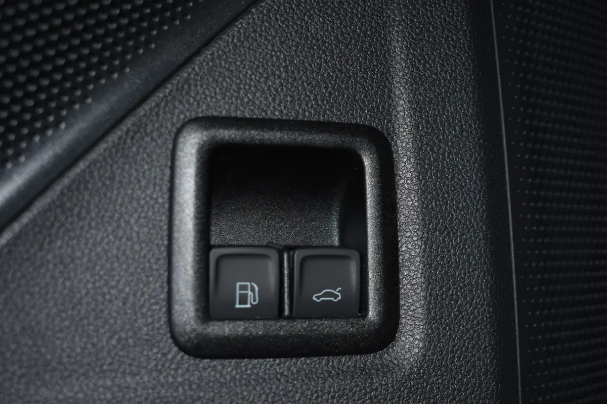 Life Edition - eHybrid | 'App-Connect' draadloze smartphone integratie | Automatische afstandsregeling (Adaptive Cruise Control) | Diefstalalarm