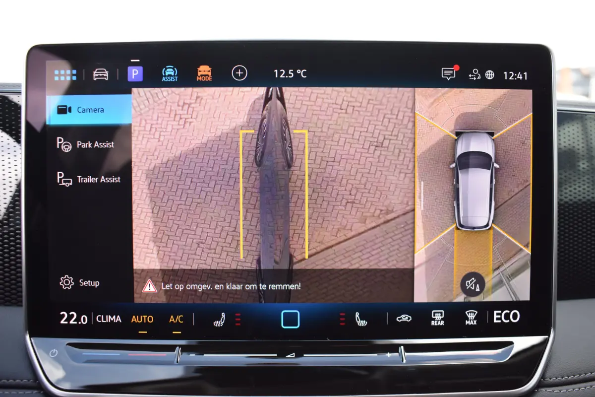 Life Edition - eHybrid | 'App-Connect' draadloze smartphone integratie | Automatische afstandsregeling (Adaptive Cruise Control) | Diefstalalarm