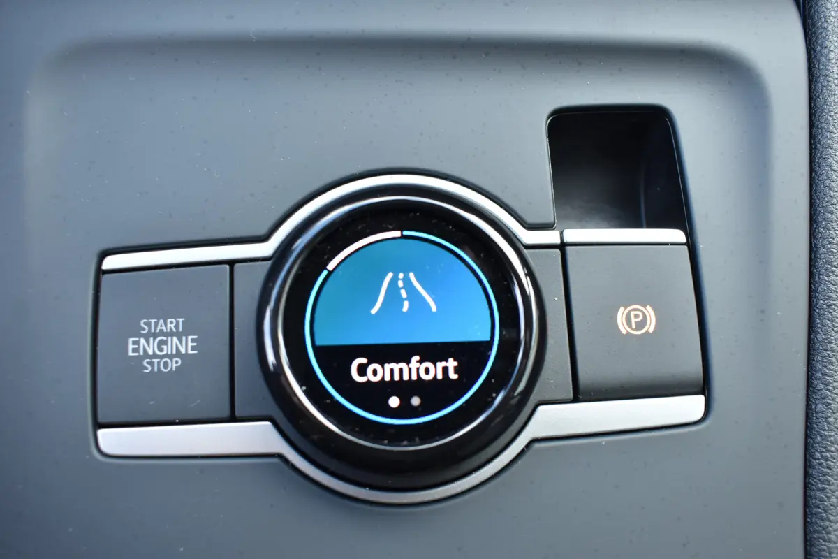 Life Edition - eHybrid | 'App-Connect' draadloze smartphone integratie | Automatische afstandsregeling (Adaptive Cruise Control) | Diefstalalarm