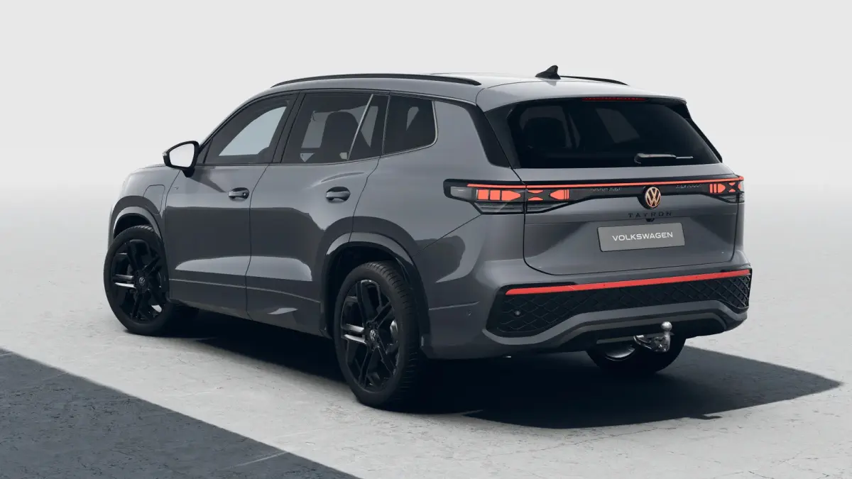 R-Line Edition | 'App-Connect' draadloze smartphone integratie | Automatische afstandsregeling (Adaptive Cruise Control) | Black Style Pakket