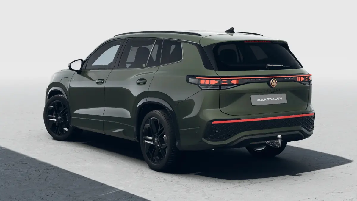 R-Line Edition | 'App-Connect' draadloze smartphone integratie | Automatische afstandsregeling (Adaptive Cruise Control) | Black Style Pakket