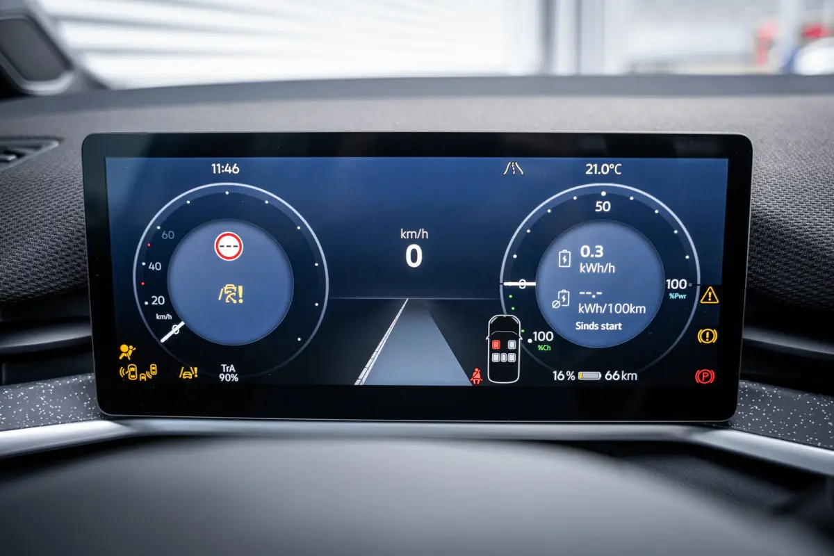 Style | Airconditioning automatisch, 2-zone (Climatronic) | Automatische afstandsregeling (Adaptive Cruise Control) | Buitenspiegels elektrisch instel-, verwarm- en inklapbaar