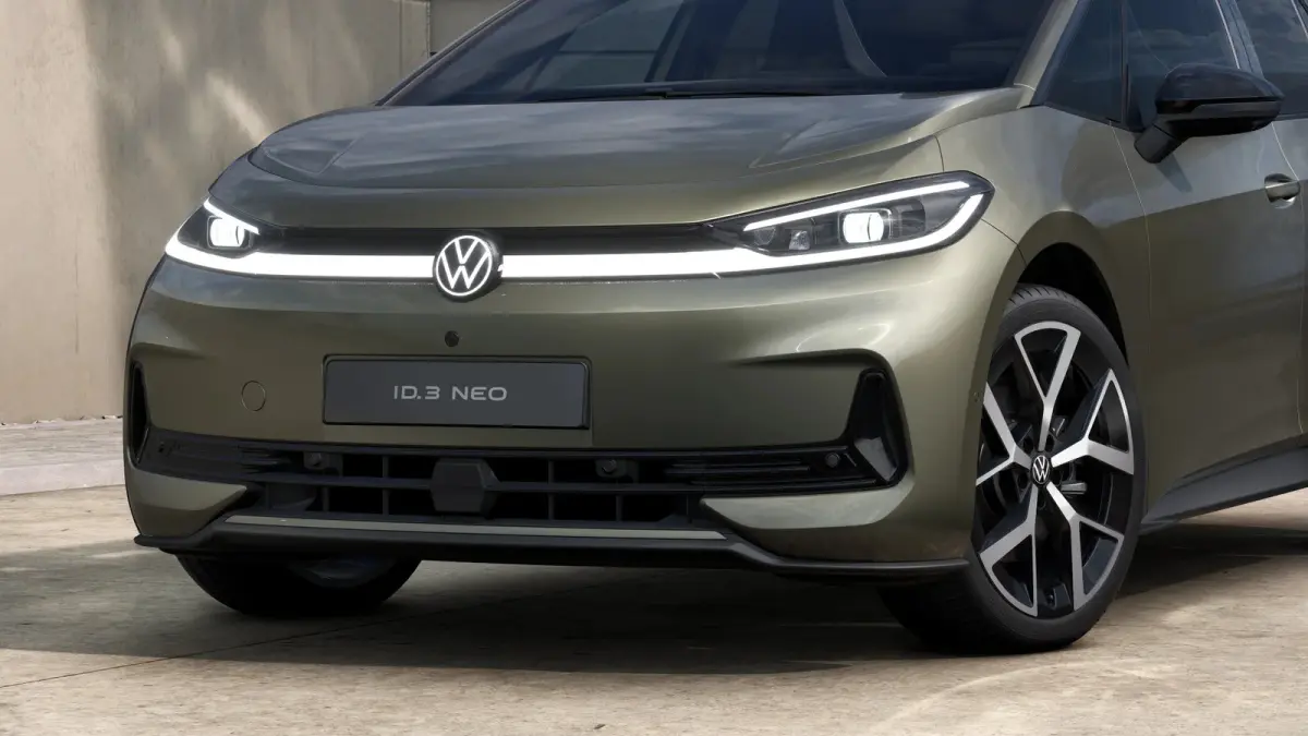 Style | Airconditioning automatisch, 2-zone (Climatronic) | Automatische afstandsregeling (Adaptive Cruise Control) | Buitenspiegels elektrisch instel-, verwarm- en inklapbaar