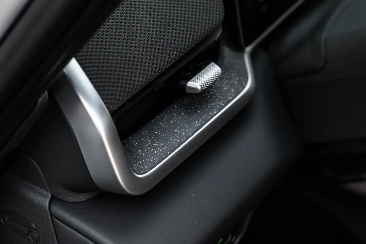 Style | Airconditioning automatisch, 2-zone (Climatronic) | Automatische afstandsregeling (Adaptive Cruise Control) | Buitenspiegels elektrisch instel-, verwarm- en inklapbaar