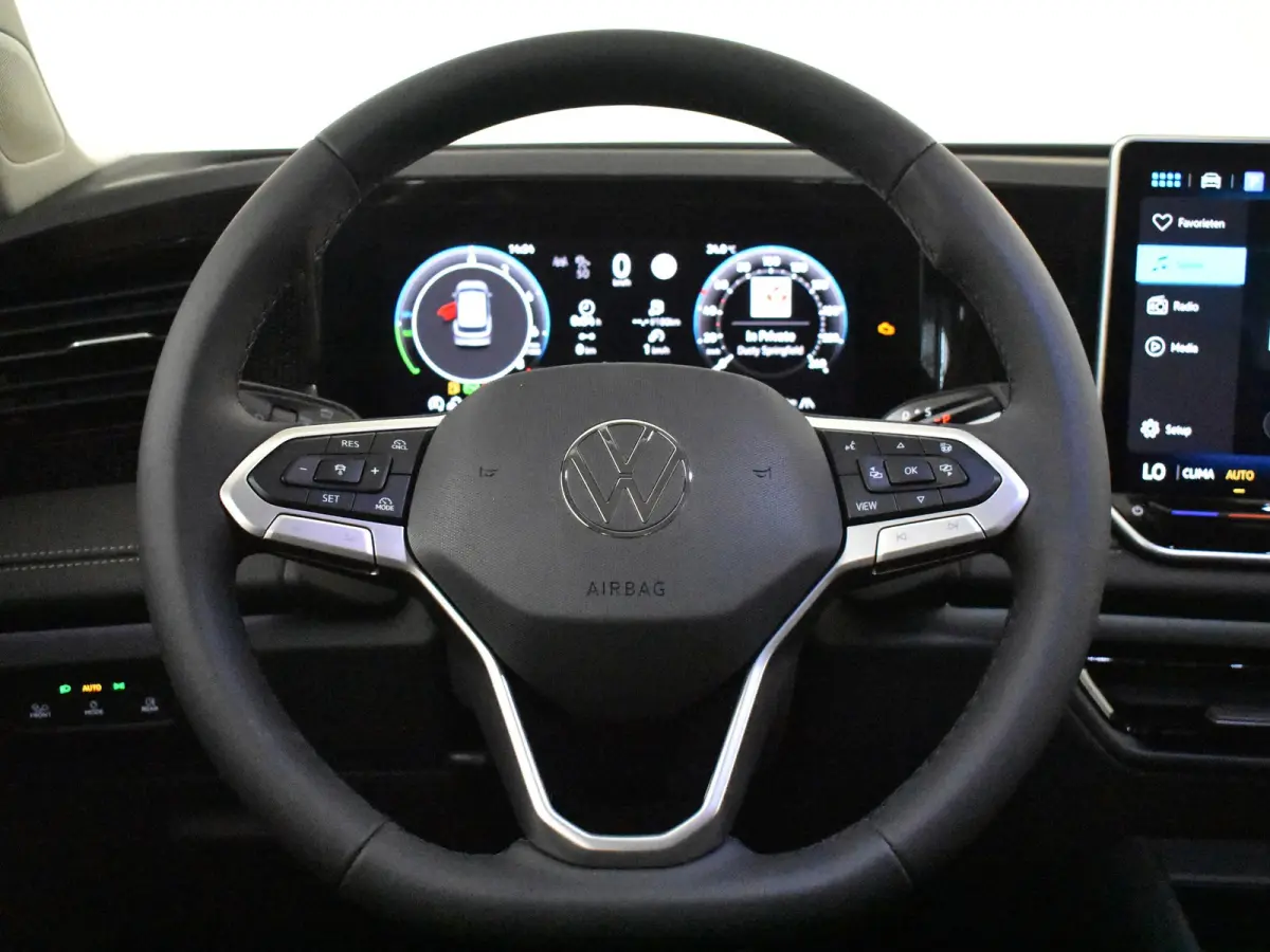 Life Edition - eHybrid | 'App-Connect' draadloze smartphone integratie | Automatische afstandsregeling (Adaptive Cruise Control) | Diefstalalarm