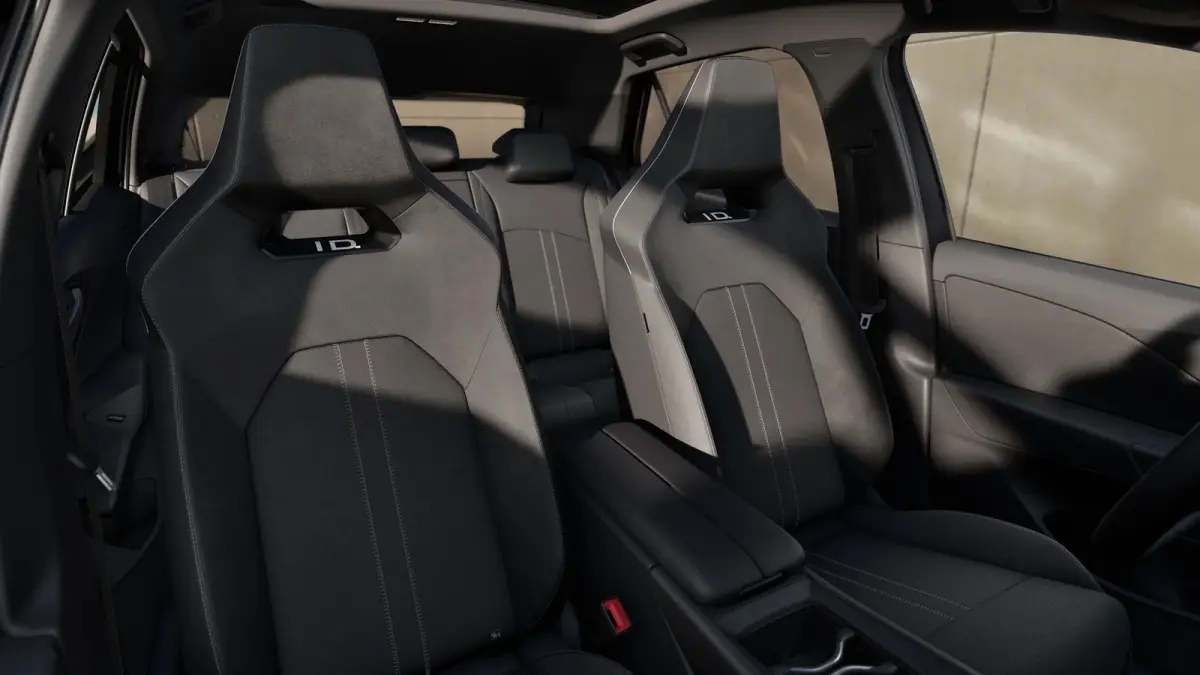 Style | Airconditioning automatisch, 2-zone (Climatronic) | Automatische afstandsregeling (Adaptive Cruise Control) | Buitenspiegels elektrisch instel-, verwarm- en inklapbaar