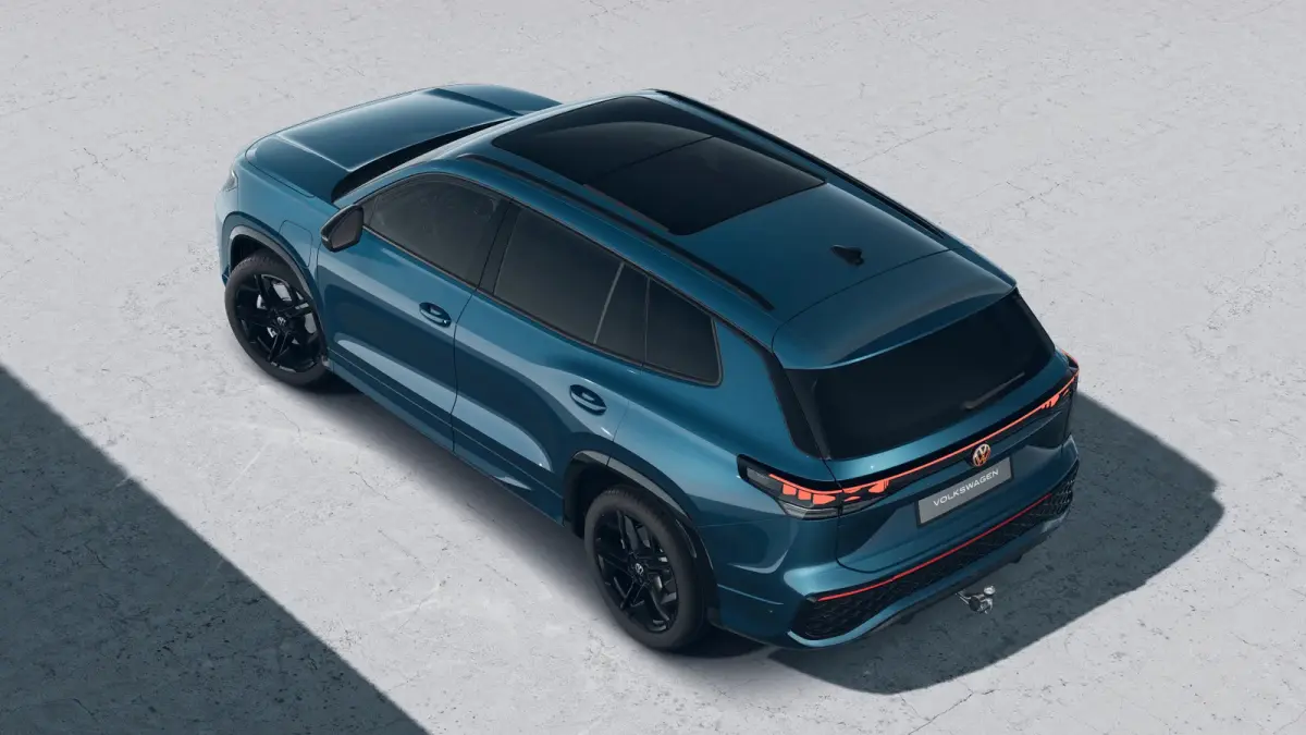R-Line Edition | 'App-Connect' draadloze smartphone integratie | Automatische afstandsregeling (Adaptive Cruise Control) | Black Style Pakket