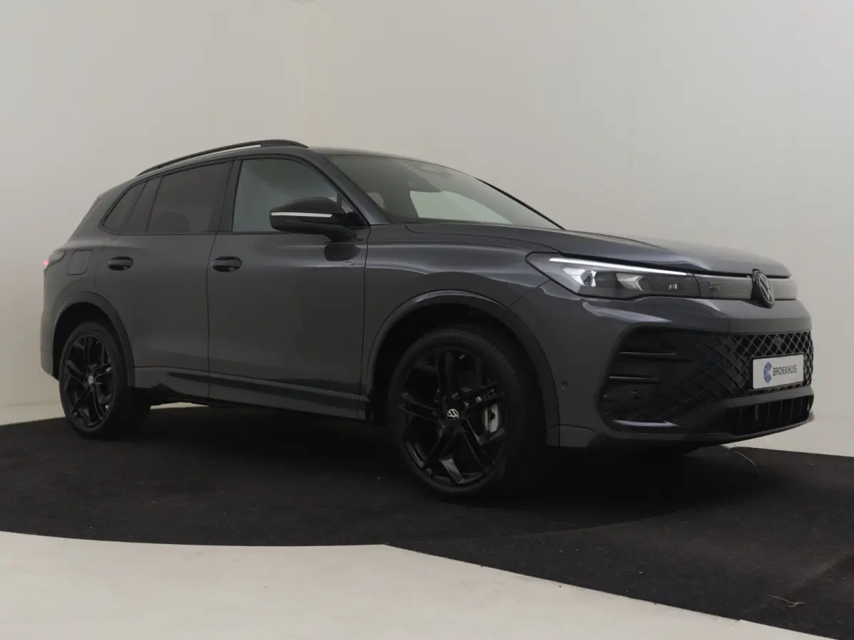 R-Line Edition - eHybrid | 'App-Connect' draadloze smartphone integratie | Automatische afstandsregeling (Adaptive Cruise Control) | Diefstalalarm