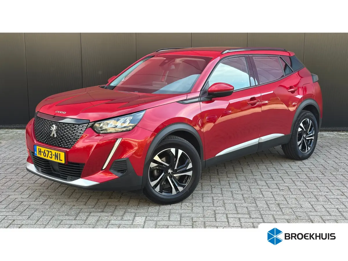 1.2 PureTech Allure | Apple Carplay / Android Auto | Trekhaak | Navigatie | Parkeersensoren | Achteruitrij Camera | | Achterbank in delen neerklapbaar | Achteruitrijcamera | Airco (automatis