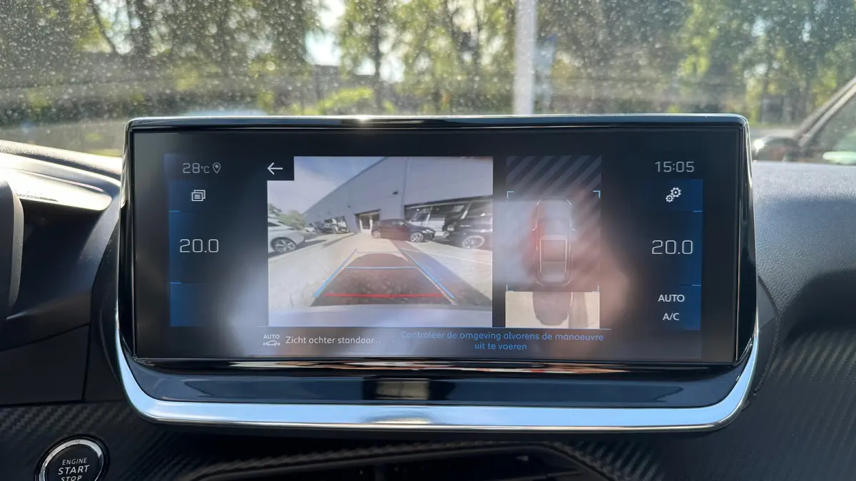 1.2 PureTech Allure | Apple Carplay / Android Auto | Trekhaak | Navigatie | Parkeersensoren | Achteruitrij Camera | | Achterbank in delen neerklapbaar | Achteruitrijcamera | Airco (automatis