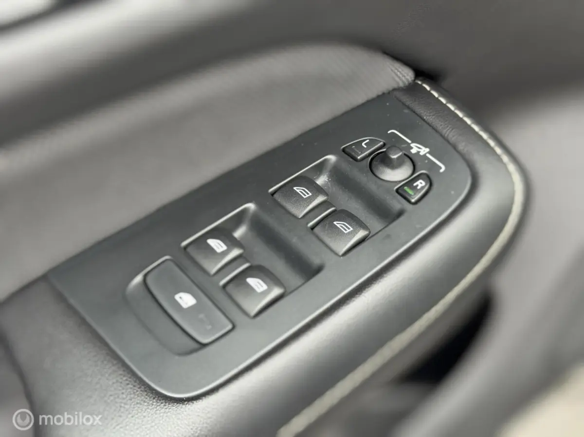 2.0 B5 R-Design | 90DKM | Keyless | Camera |