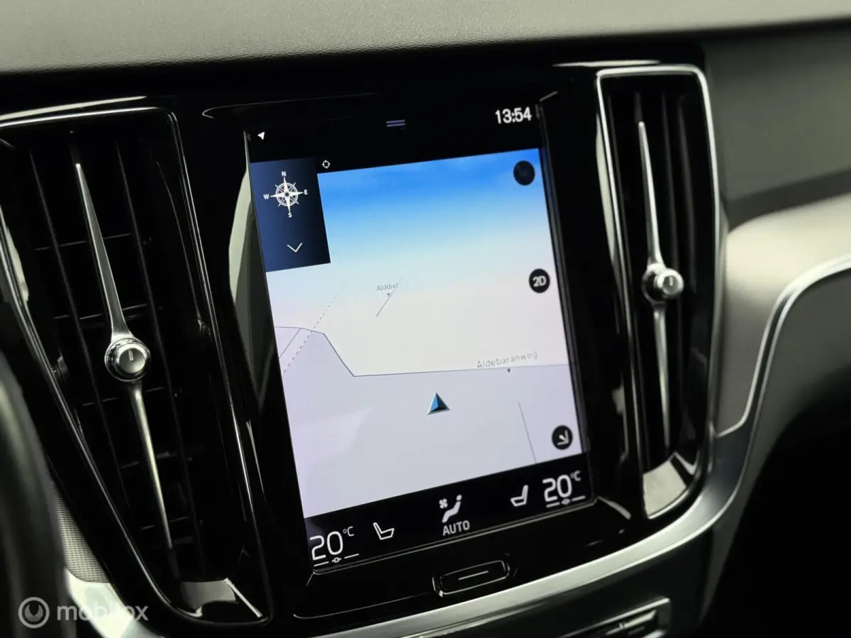 2.0 B5 R-Design | 90DKM | Keyless | Camera |