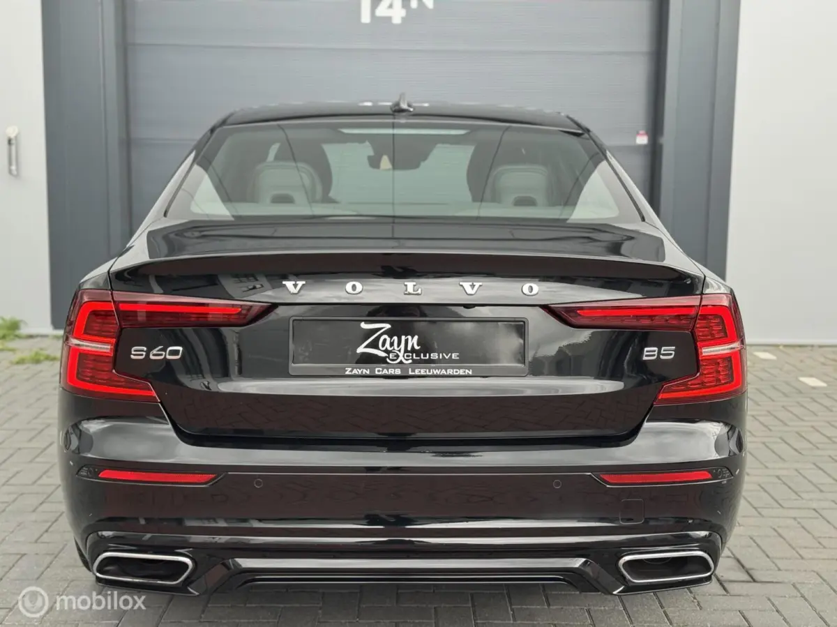 2.0 B5 R-Design | 90DKM | Keyless | Camera |