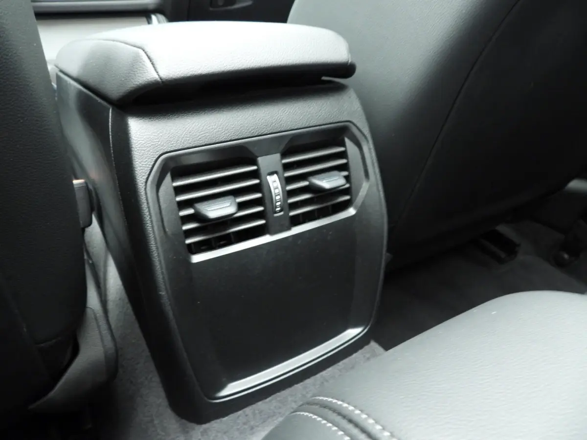 420i | M-Sportpakket | LED | Navigatie | Stoelverwarming | Sportstoelen | Windscherm | DAB | Alu 19 inch