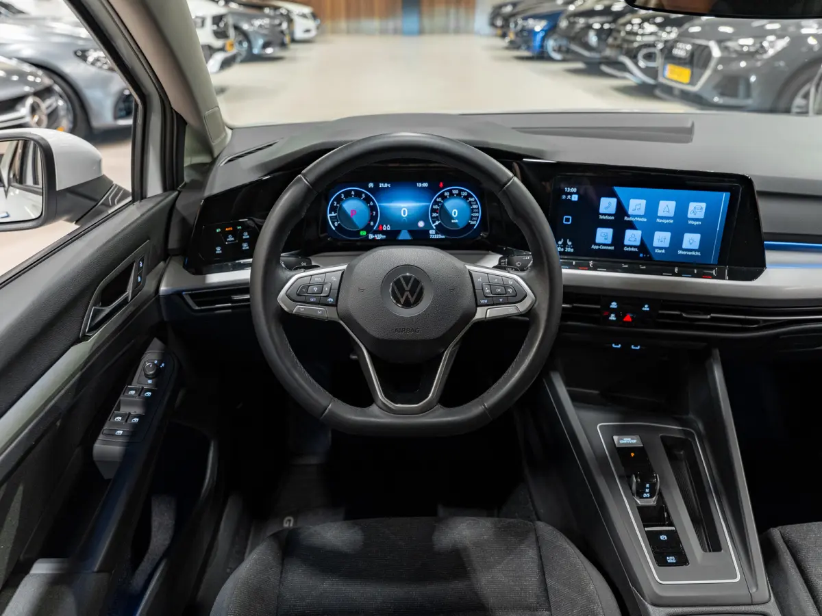 1.0 eTSI DSG Life Business, Apple Carplay, Android Auto, ACC, Ambiënte Light, Camera, PDC, Volledig onderhouden