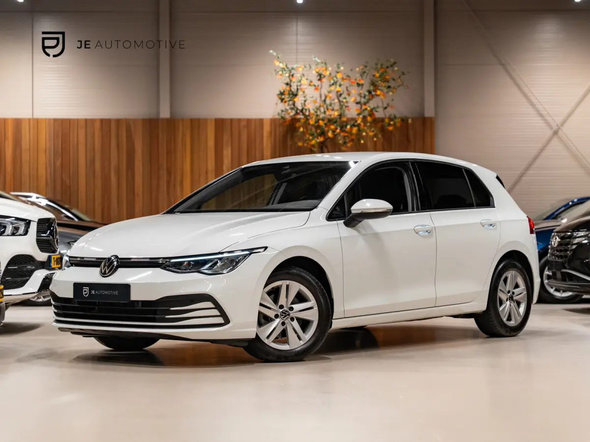 1.0 eTSI DSG Life Business, Apple Carplay, Android Auto, ACC, Ambiënte Light, Camera, PDC, Volledig onderhouden
