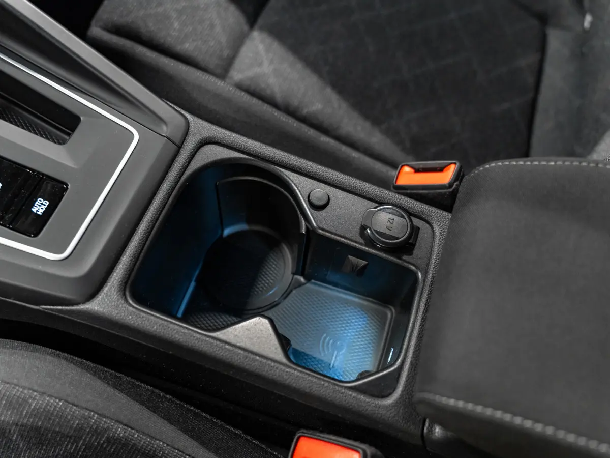 1.0 eTSI DSG Life Business, Apple Carplay, Android Auto, ACC, Ambiënte Light, Camera, PDC, Volledig onderhouden