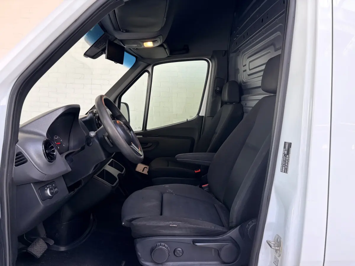 AUTOMAAT 314 2.2 CDI 140pk euro6 L2H2, Airco, CruiseControl, Trekhaak ZEER NETTE BUS RIJD GOED!