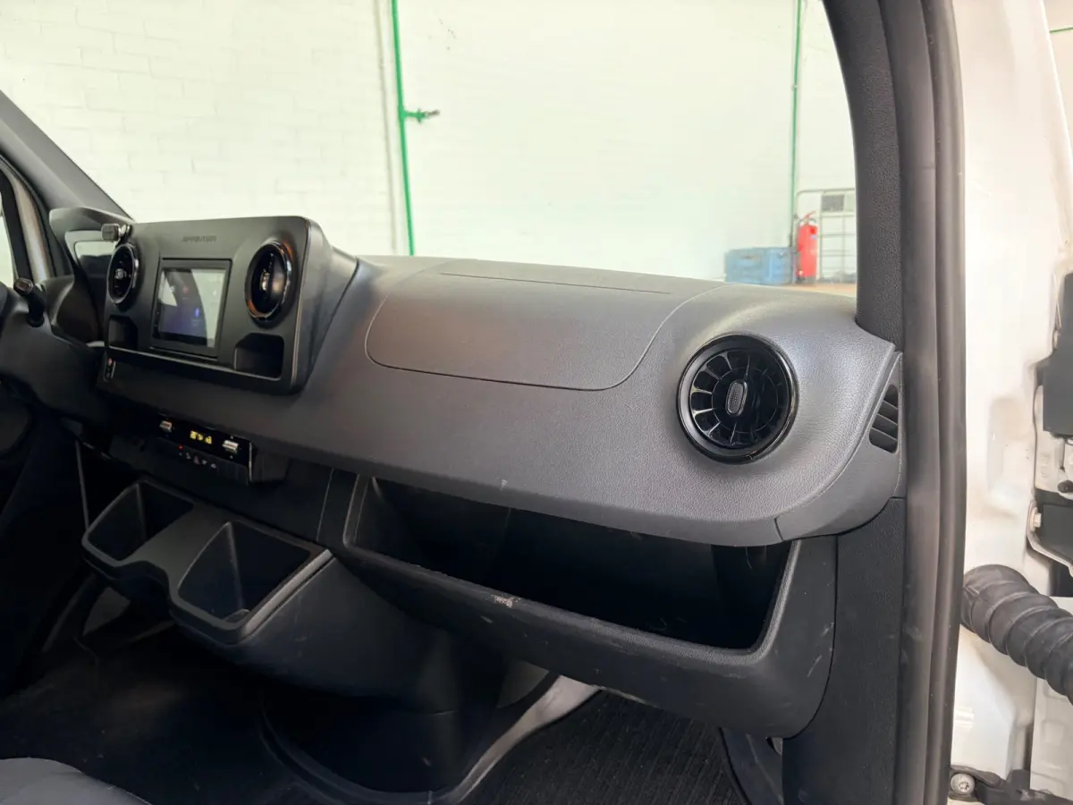 AUTOMAAT 314 2.2 CDI 140pk euro6 L2H2, Airco, CruiseControl, Trekhaak ZEER NETTE BUS RIJD GOED!