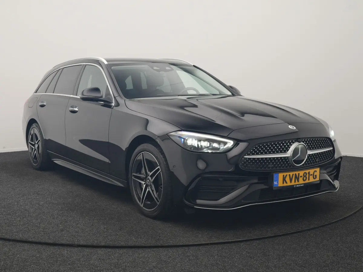 300 e AMG Line PHEV 313pk Dealer O.H | Trekhaak Af Fabriek | Adaptive Cruise | Camera | Digital Light | Alcantara Sportstoelen Memory & Verwarmd | Keyless | Sfeerverlichting | Apple Carplay 