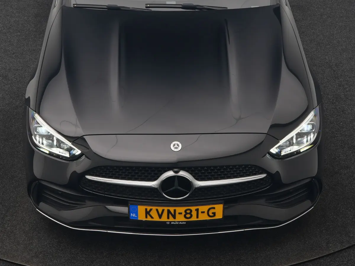 300 e AMG Line PHEV 313pk Dealer O.H | Trekhaak Af Fabriek | Adaptive Cruise | Camera | Digital Light | Alcantara Sportstoelen Memory & Verwarmd | Keyless | Sfeerverlichting | Apple Carplay 