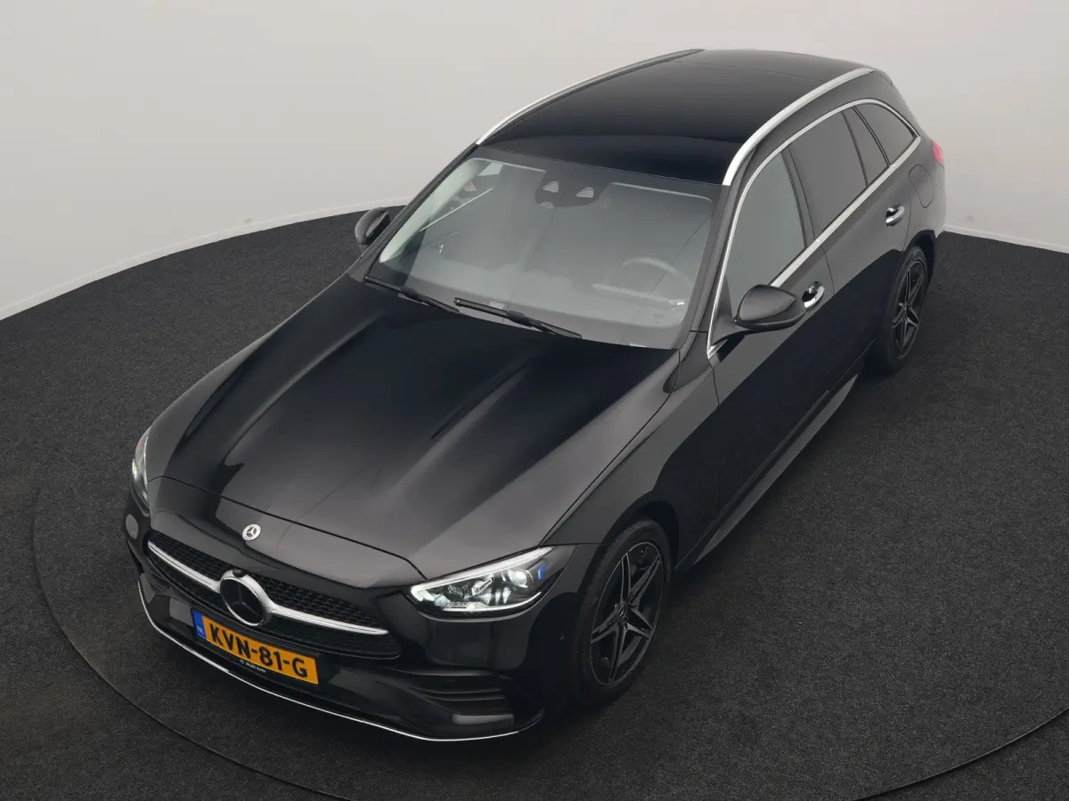 300 e AMG Line PHEV 313pk Dealer O.H | Trekhaak Af Fabriek | Adaptive Cruise | Camera | Digital Light | Alcantara Sportstoelen Memory & Verwarmd | Keyless | Sfeerverlichting | Apple Carplay 