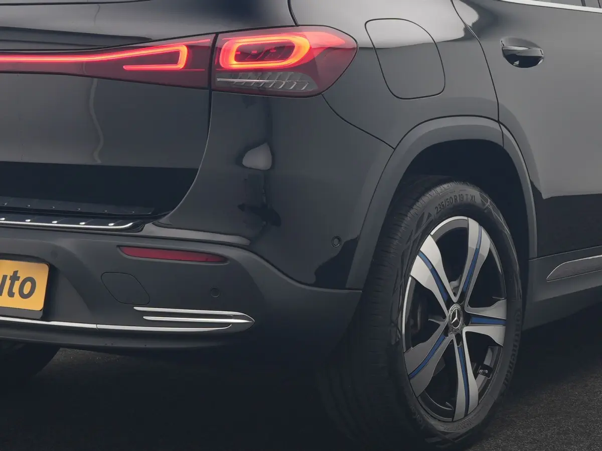 250 Luxury Line 67 kWh 190pk Dealer O.H | Adaptive Cruise | Camera | Apple Carplay | Sportstoelen Verwarmd | Blis | Sfeerverlichting | DAB |  Navigatie | Virtual | 18"L.M