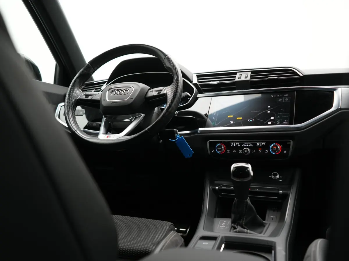 45 TFSI e 2X S Line PHEV 245pk | Trekhaak Af Fabriek | Adaptive Cruise | Sportstoelen Verwarmd | Apple Carplay | Blis | DAB | Navigatie | Virtual | 18"L.M | Plug In Hybrid