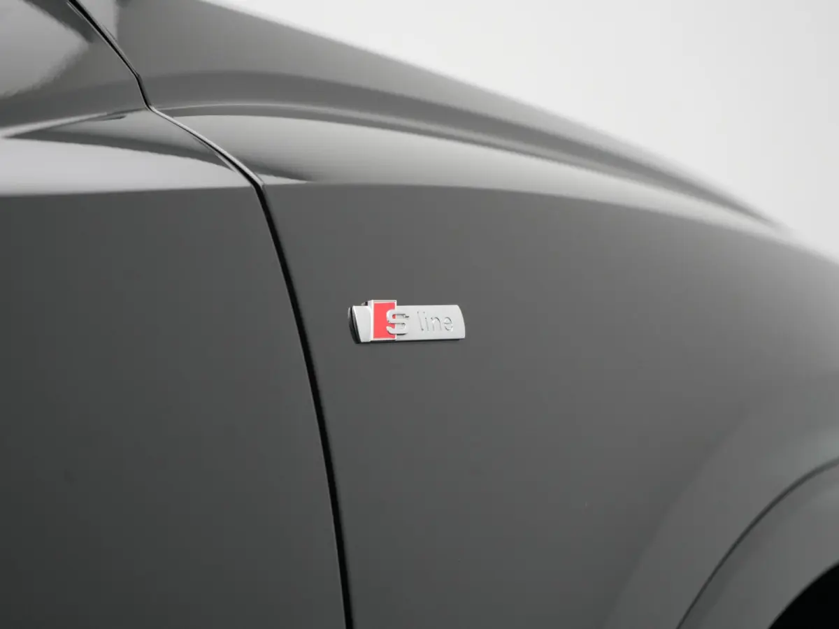 45 TFSI e 2X S Line PHEV 245pk | Trekhaak Af Fabriek | Adaptive Cruise | Sportstoelen Verwarmd | Apple Carplay | Blis | DAB | Navigatie | Virtual | 18"L.M | Plug In Hybrid
