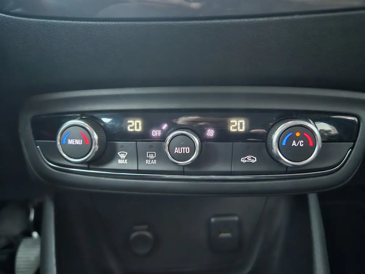 1.2 Turbo Elegance Trekhaak! Camera! Airco! Cruise Control! Nette Auto!