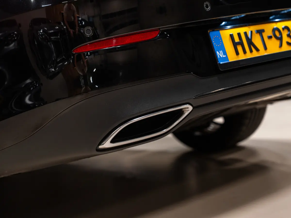 250 e Luxury Line, AMG 18" Velg, Voll Led, Night Pakket, Wide Screen, Ambiënte Light, Leder, PDC