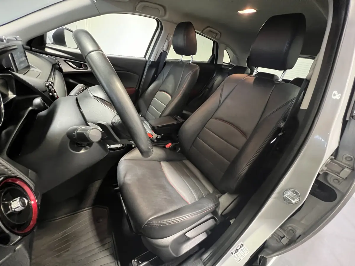 2.0 SkyActiv-G 120 GT-M | Navigatie | LM Velgen 18" | Voorstoelen Verwarmd | PDC Achter | Cruise Control Adaptief | Achteruitrijcamera | Airco |