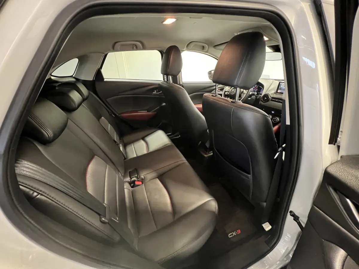 2.0 SkyActiv-G 120 GT-M | Navigatie | LM Velgen 18" | Voorstoelen Verwarmd | PDC Achter | Cruise Control Adaptief | Achteruitrijcamera | Airco |