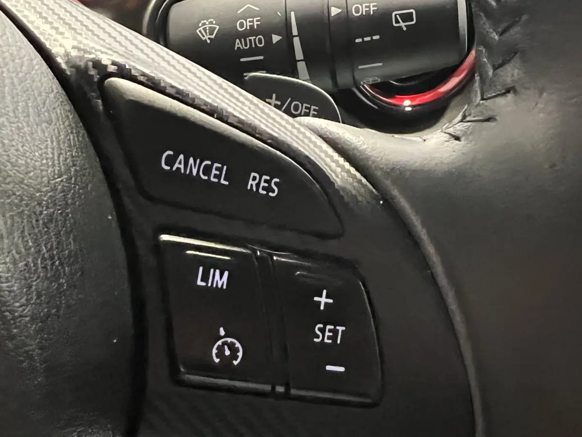 2.0 SkyActiv-G 120 GT-M | Navigatie | LM Velgen 18" | Voorstoelen Verwarmd | PDC Achter | Cruise Control Adaptief | Achteruitrijcamera | Airco |
