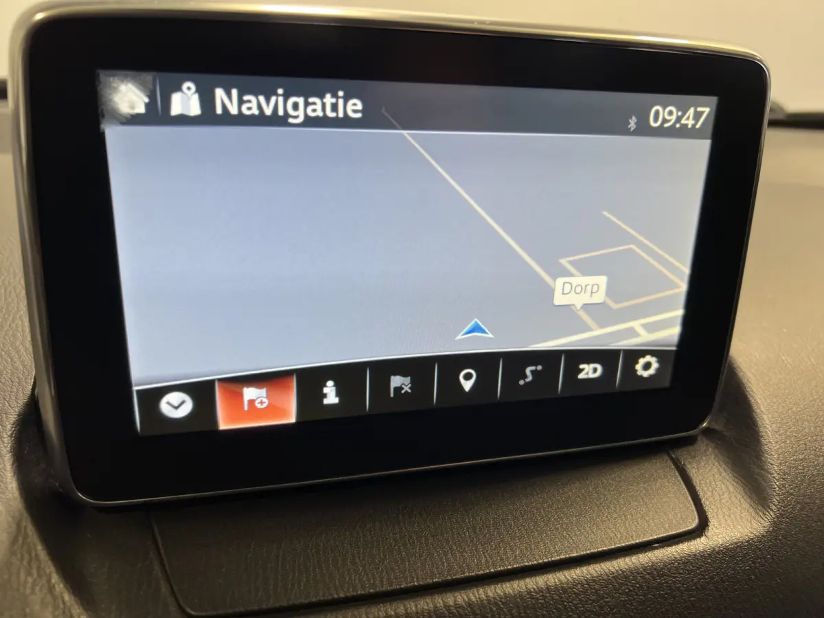 2.0 SkyActiv-G 120 GT-M | Navigatie | LM Velgen 18" | Voorstoelen Verwarmd | PDC Achter | Cruise Control Adaptief | Achteruitrijcamera | Airco |