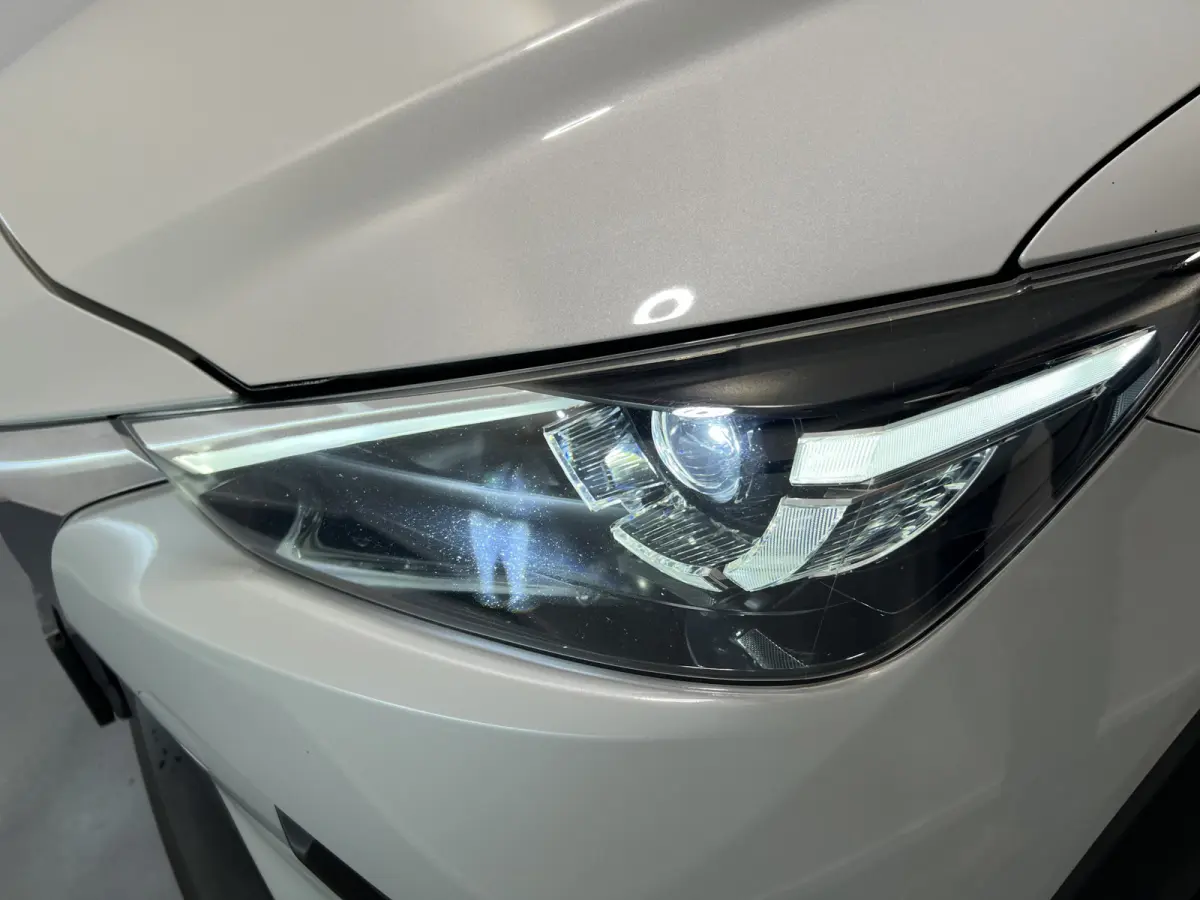 2.0 SkyActiv-G 120 GT-M | Navigatie | LM Velgen 18" | Voorstoelen Verwarmd | PDC Achter | Cruise Control Adaptief | Achteruitrijcamera | Airco |
