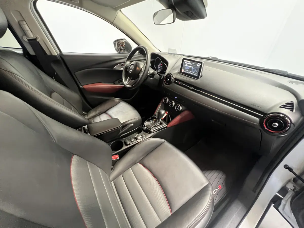 2.0 SkyActiv-G 120 GT-M | Navigatie | LM Velgen 18" | Voorstoelen Verwarmd | PDC Achter | Cruise Control Adaptief | Achteruitrijcamera | Airco |