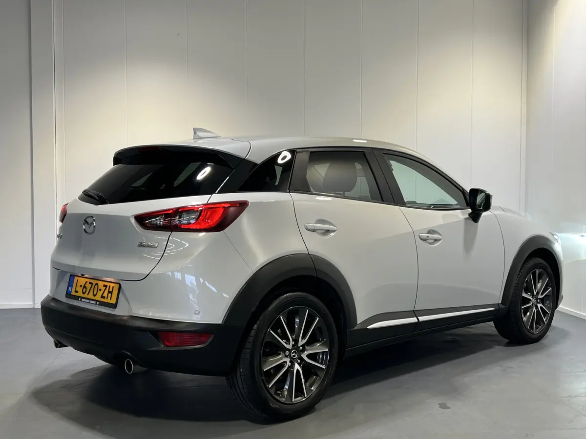 2.0 SkyActiv-G 120 GT-M | Navigatie | LM Velgen 18" | Voorstoelen Verwarmd | PDC Achter | Cruise Control Adaptief | Achteruitrijcamera | Airco |