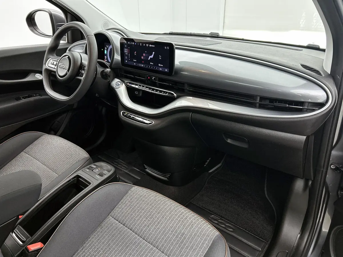 Icon 42 kWh | Parkeersensoren |  Apple Carplay/Android Auto | Climate control