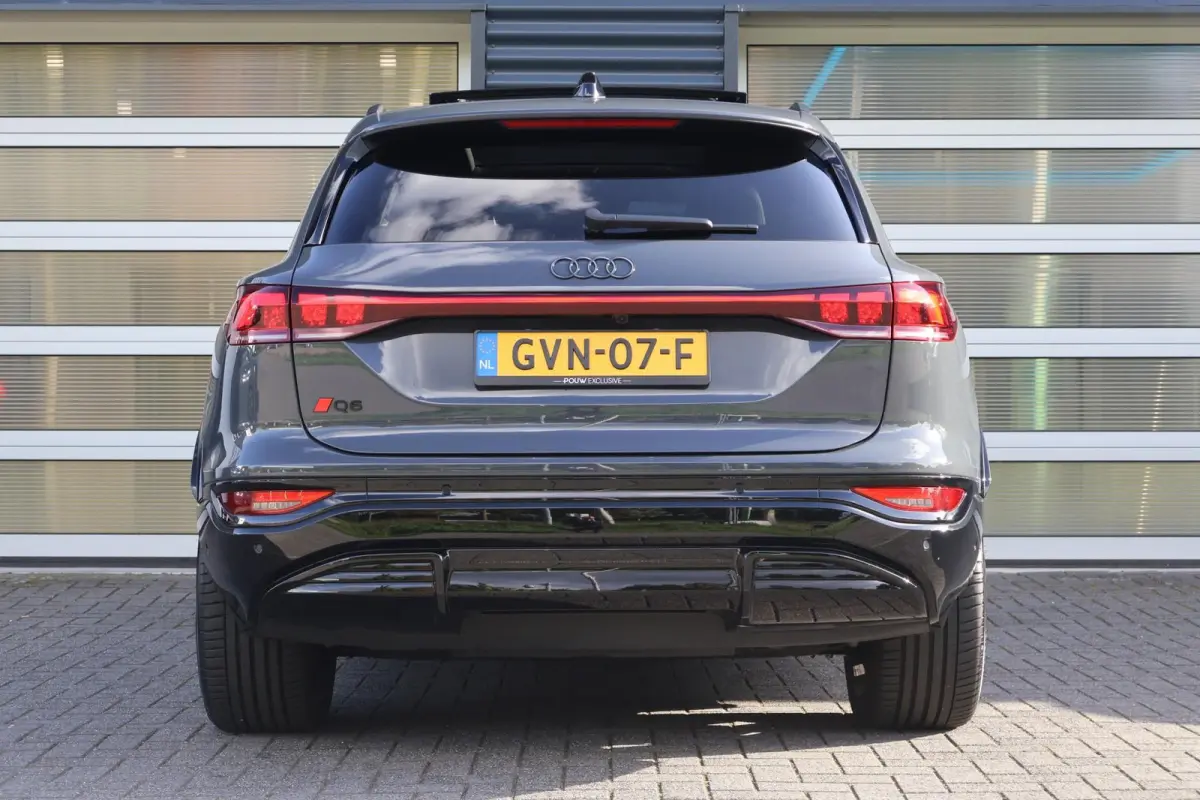 388pk Advanced edition 100 kWh | Panoramadak | Luchtvering | Bang & Olufsen 3D | Head-up display | Voor + Achterbankverwarming | 360 Graden Camera