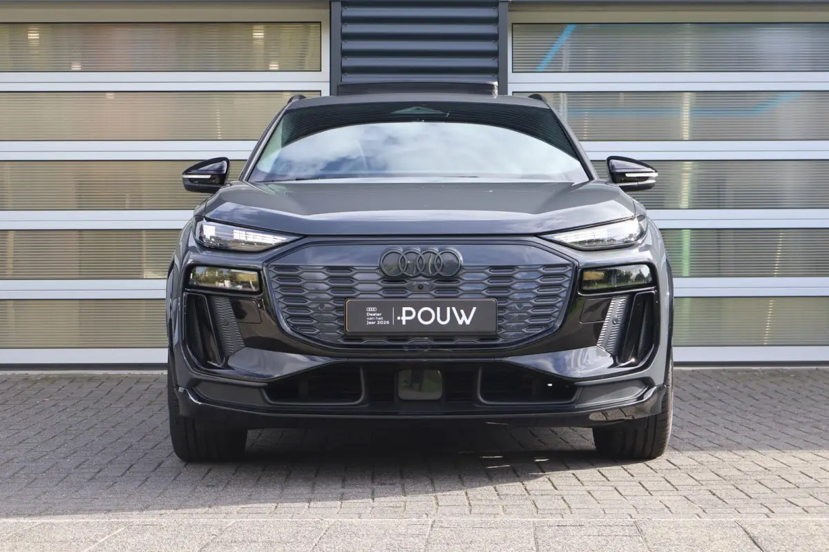 388pk Advanced edition 100 kWh | Panoramadak | Luchtvering | Bang & Olufsen 3D | Head-up display | Voor + Achterbankverwarming | 360 Graden Camera