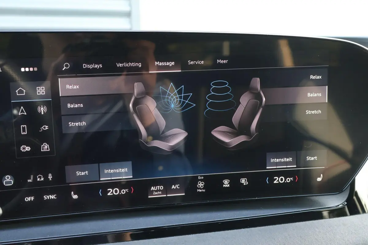 388pk Advanced edition 100 kWh | Panoramadak | Luchtvering | Bang & Olufsen 3D | Head-up display | Voor + Achterbankverwarming | 360 Graden Camera