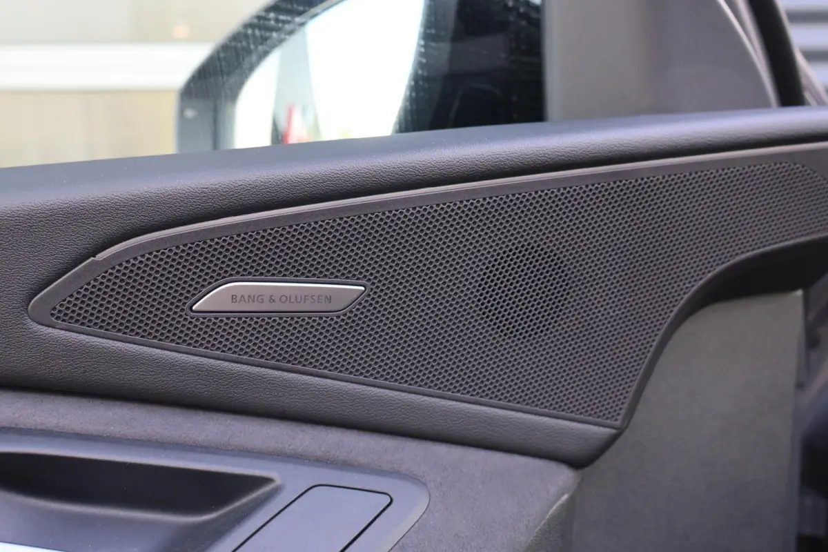 388pk Advanced edition 100 kWh | Panoramadak | Luchtvering | Bang & Olufsen 3D | Head-up display | Voor + Achterbankverwarming | 360 Graden Camera