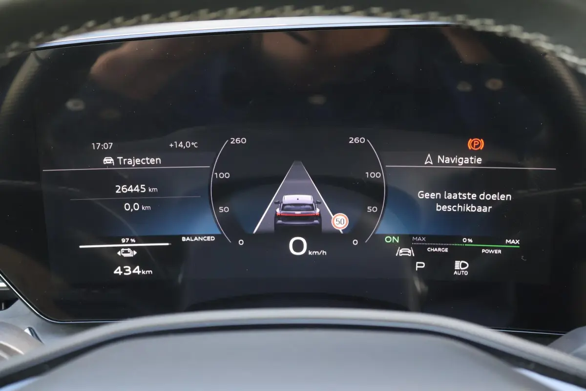 388pk Advanced edition 100 kWh | Panoramadak | Luchtvering | Bang & Olufsen 3D | Head-up display | Voor + Achterbankverwarming | 360 Graden Camera