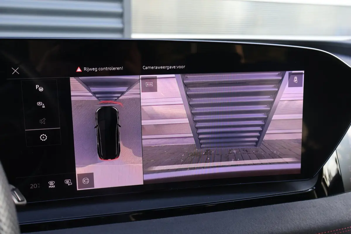 388pk Advanced edition 100 kWh | Panoramadak | Luchtvering | Bang & Olufsen 3D | Head-up display | Voor + Achterbankverwarming | 360 Graden Camera