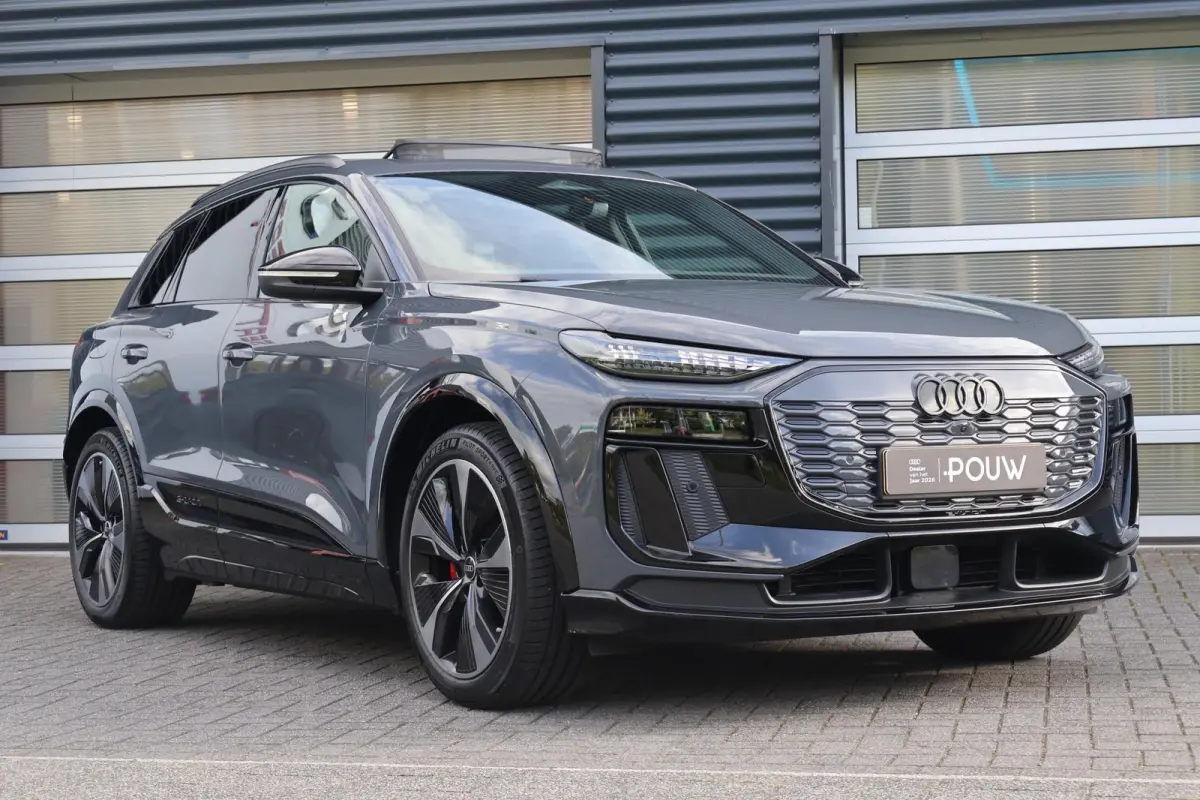 388pk Advanced edition 100 kWh | Panoramadak | Luchtvering | Bang & Olufsen 3D | Head-up display | Voor + Achterbankverwarming | 360 Graden Camera